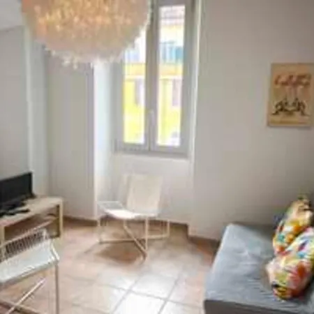 Apartment Bright T3 In The Heart Of With Port View *