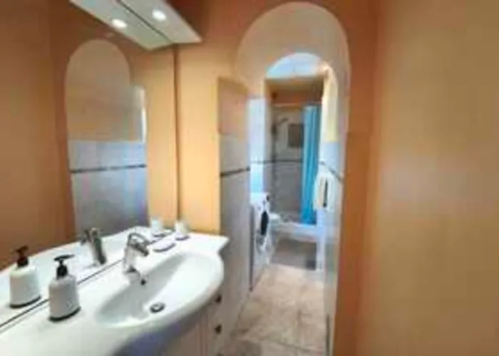 Appartement Bright T3 In The Heart Of With Port View Ajaccio (Corsica)